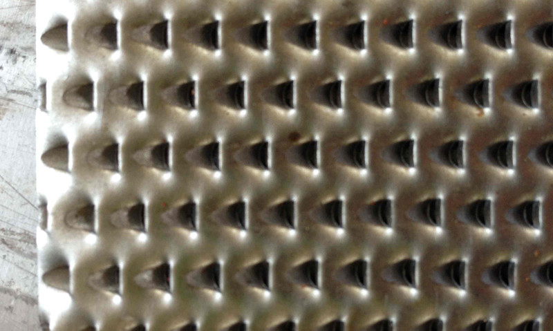 Aluminum plate fish scale hole punching net products display