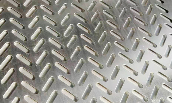 Splayed iron plate Punched metal Products