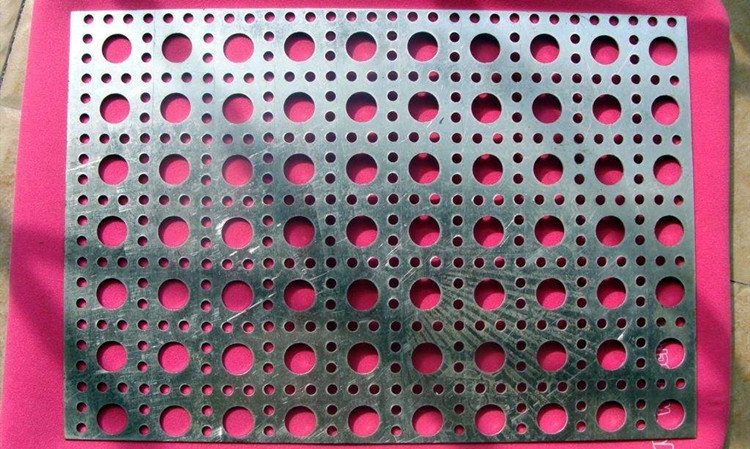 Round hole stainless steel perforated sheet product display