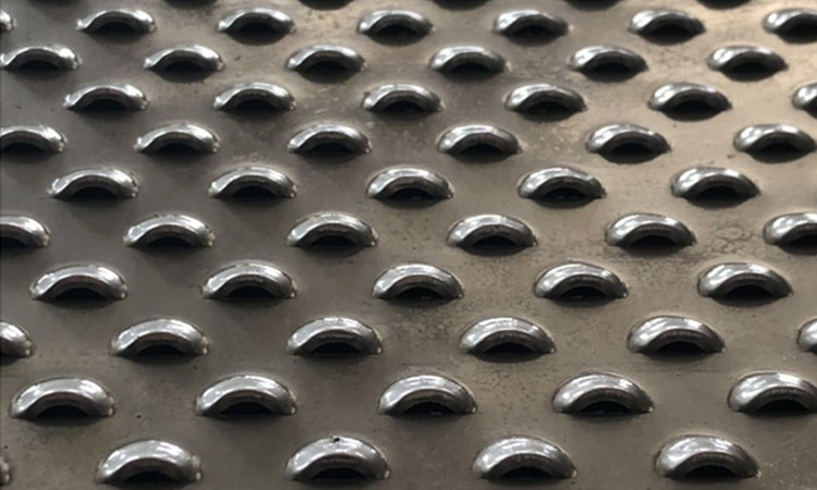 Fish scale hole stainless steel perforated sheet product display