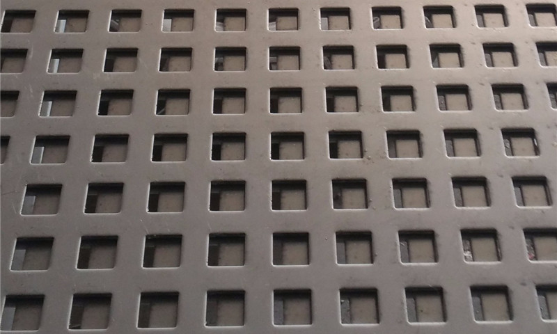 Perforated vent plate