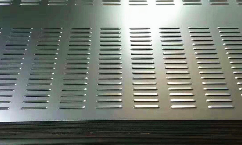 Perforated vent plate