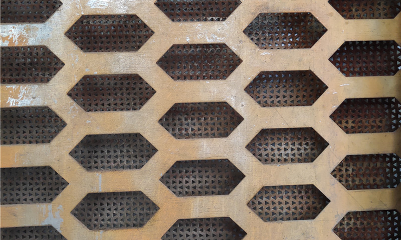 Hexagonal perforated plate