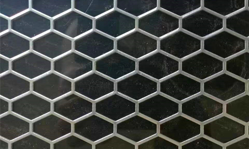 Hexagonal perforated plate