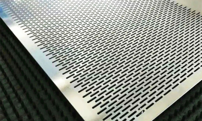 Long round mesh plate