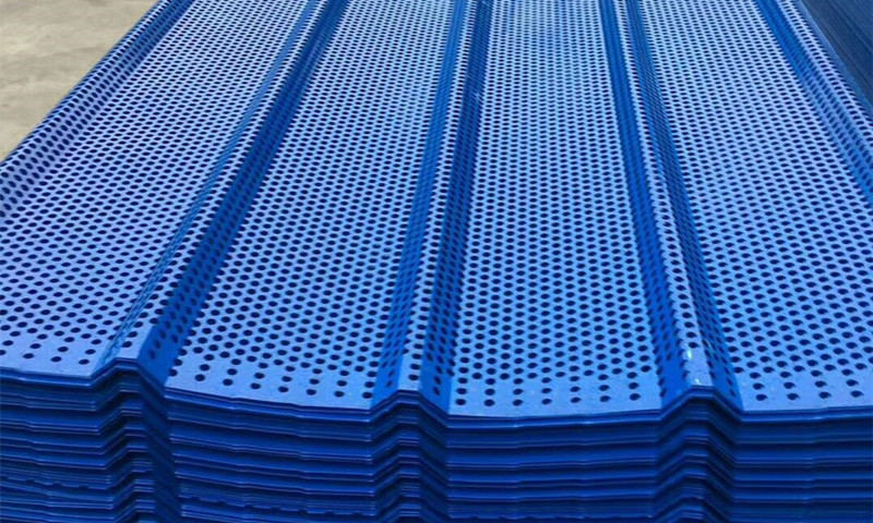 Color steel mesh board