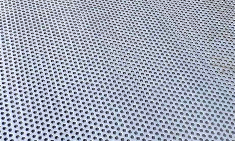 Microporous aluminum sheet