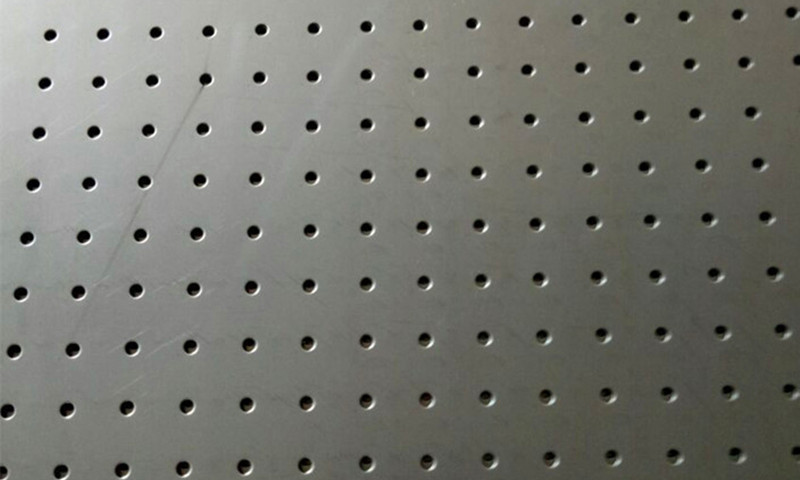 Microporous aluminum sheet