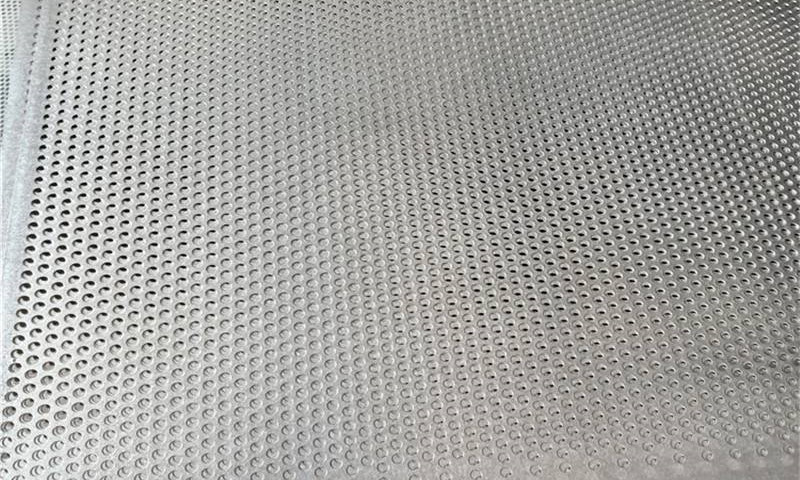 Microporous galvanized sheet