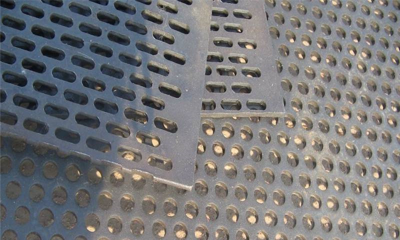 Zinc coated perforated sheet