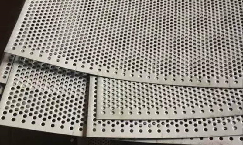  Perforated steel plate