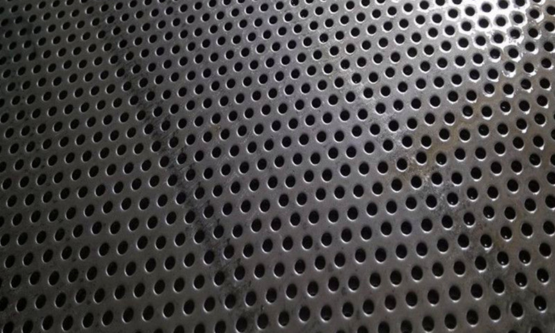 Stainless steel perforated sheet