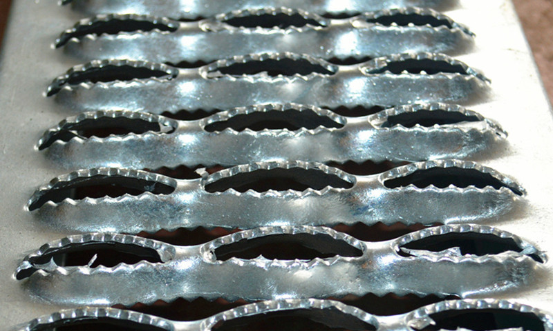 Perforated aluminum sheet