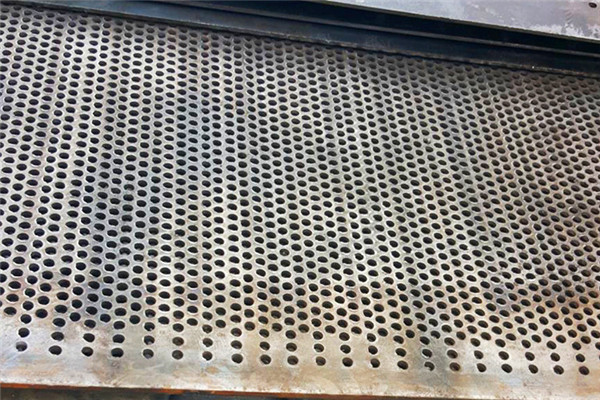 Stainless steel perforated sheet