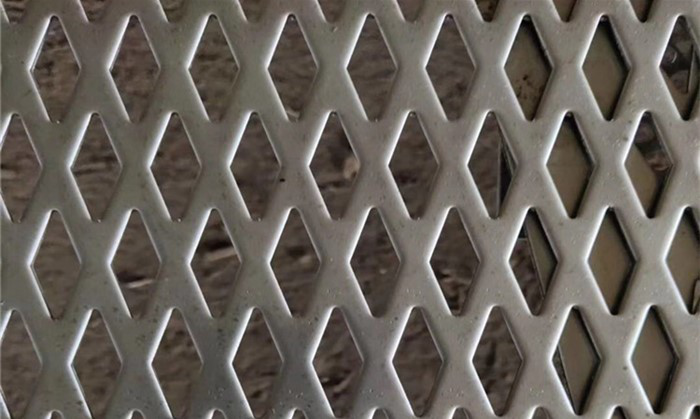 Stainless steel perforated sheet