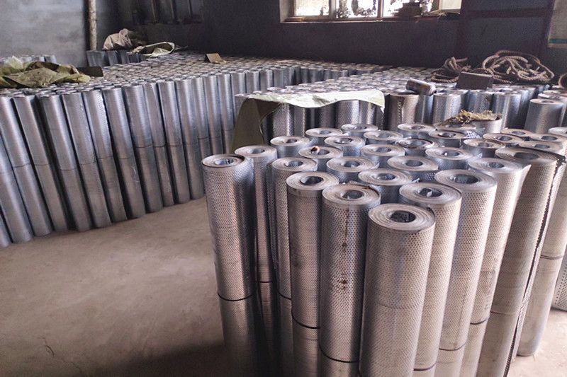 Iron plate coil plate perforated sheet