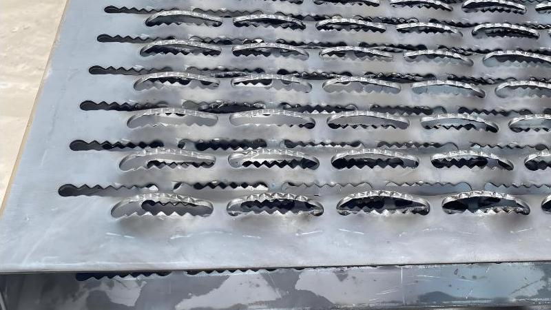 corrugated holes perforated sheets